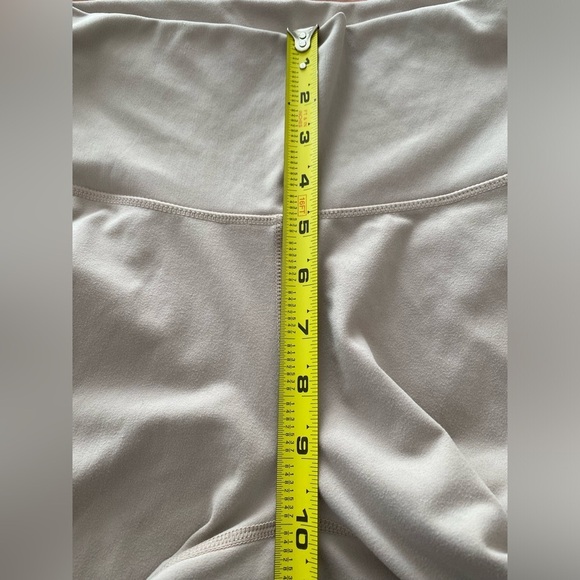 Sunzel Women's Beige Leggings Size Medium Athletic Workout Yoga - Picture 4 of 6